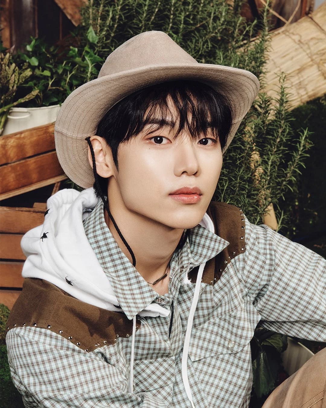 LEE JEONGHYEON